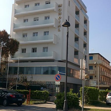 Hotel Mondial Bellaria-Igea Marina Exterior photo
